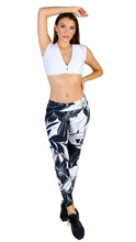 Load image into Gallery viewer, Black and white flower tights
