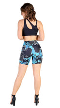 Load image into Gallery viewer, Geometric mid thigh shorts
